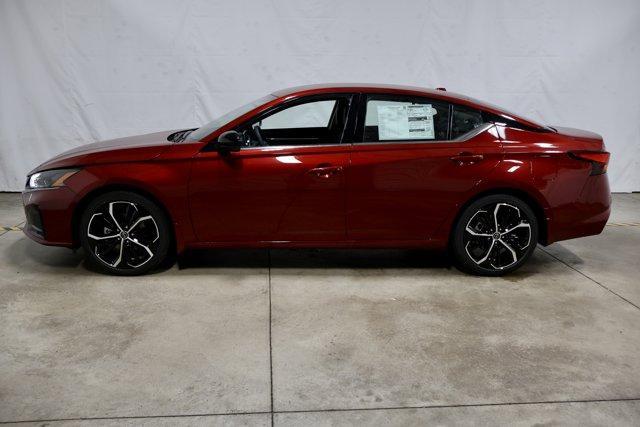 new 2025 Nissan Altima car, priced at $29,125