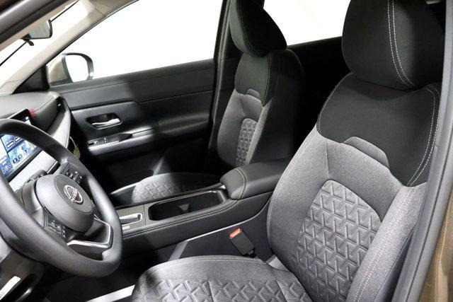 new 2025 Nissan Kicks car, priced at $26,555