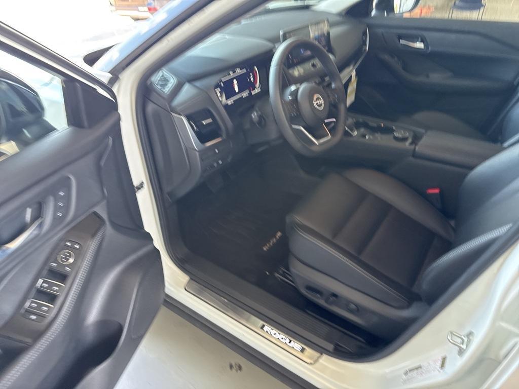 used 2024 Nissan Rogue car, priced at $31,779