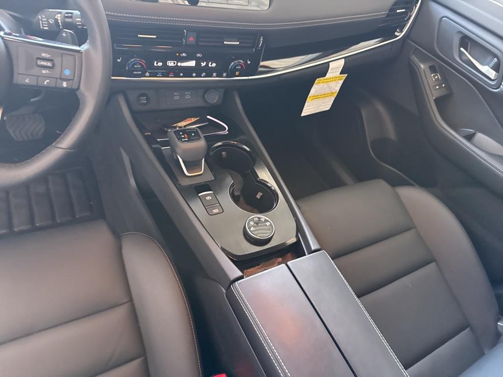 used 2024 Nissan Rogue car, priced at $31,779