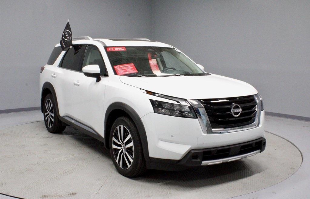 used 2025 Nissan Pathfinder car, priced at $44,389