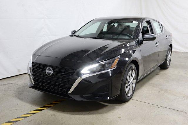 new 2025 Nissan Altima car, priced at $28,505