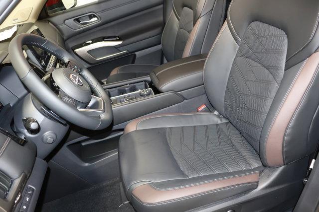 new 2025 Nissan Pathfinder car, priced at $50,521