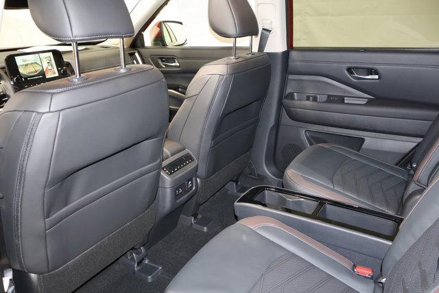 new 2025 Nissan Pathfinder car, priced at $50,521