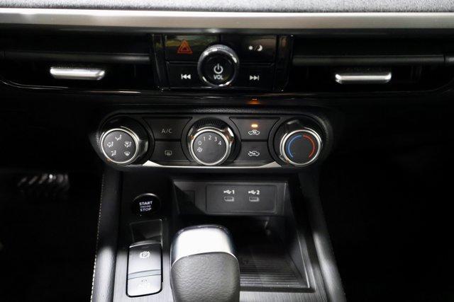 new 2025 Nissan Kicks car, priced at $26,959