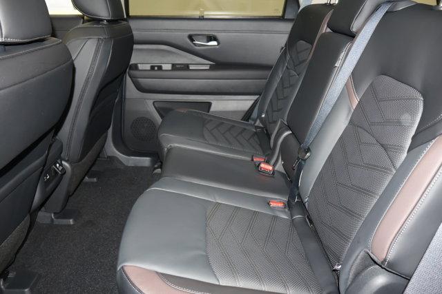 new 2025 Nissan Pathfinder car, priced at $51,332