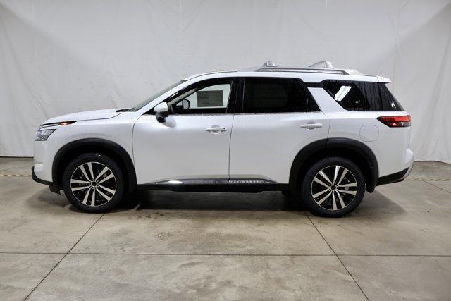 new 2025 Nissan Pathfinder car, priced at $51,332