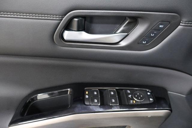 new 2025 Nissan Pathfinder car, priced at $51,332