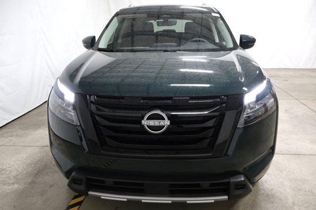 new 2025 Nissan Pathfinder car, priced at $45,000