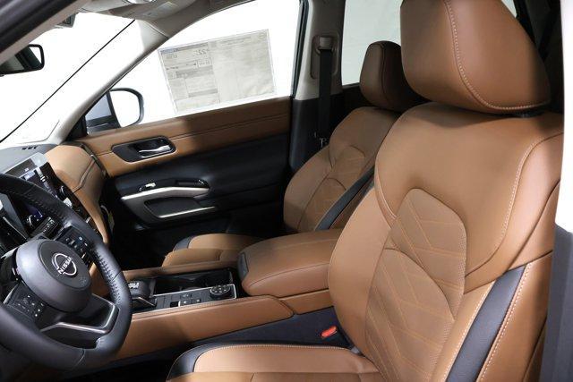 new 2025 Nissan Pathfinder car, priced at $50,078