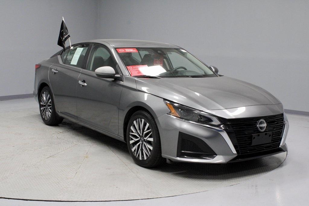 used 2023 Nissan Altima car, priced at $18,266