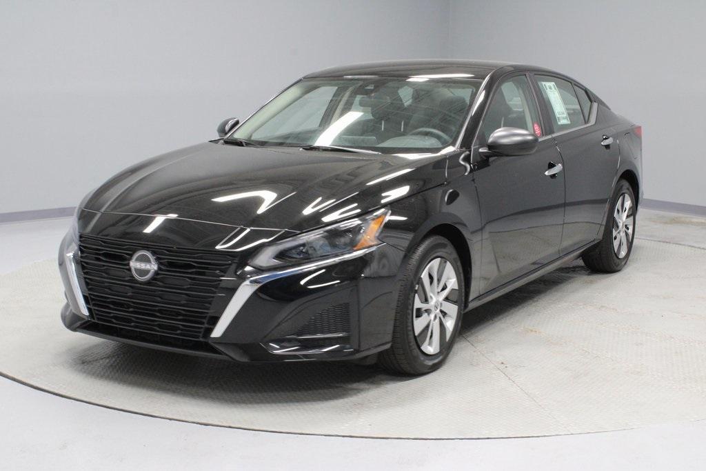 used 2025 Nissan Altima car, priced at $21,616