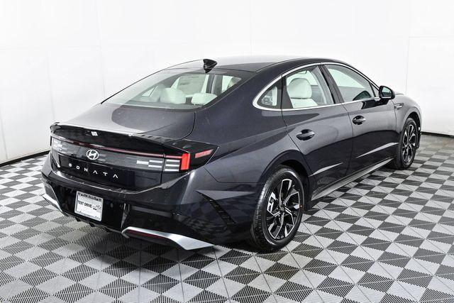 new 2024 Hyundai Sonata car, priced at $28,632