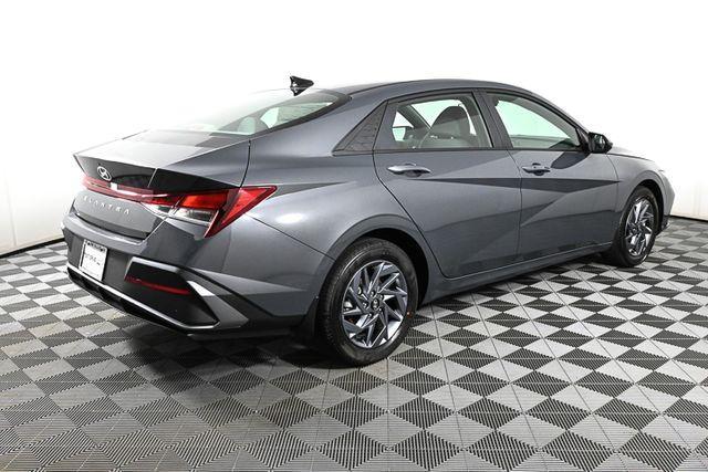 new 2024 Hyundai Elantra car, priced at $22,642