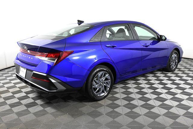 new 2024 Hyundai Elantra car, priced at $22,666