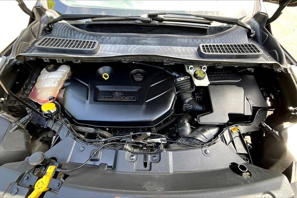 used 2015 Ford Escape car, priced at $9,995