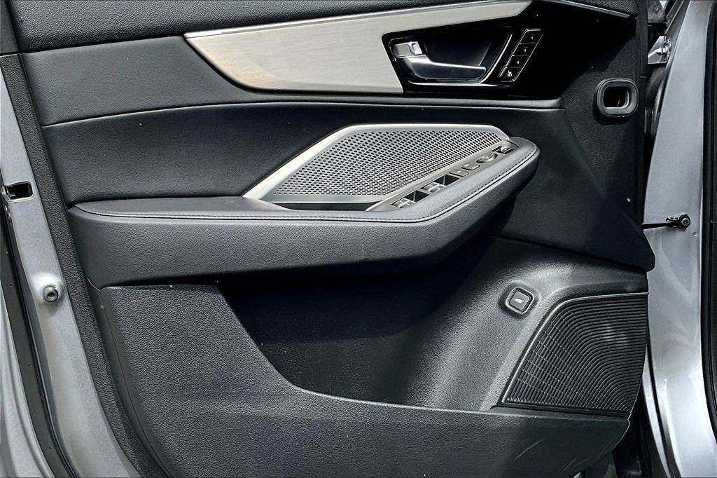 used 2023 Acura MDX car, priced at $37,777