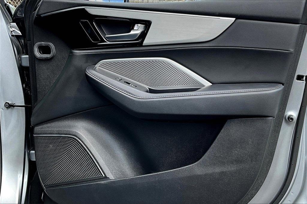 used 2023 Acura MDX car, priced at $37,777