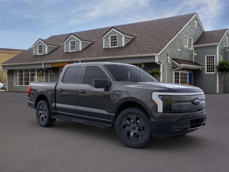 new 2023 Ford F-150 Lightning car