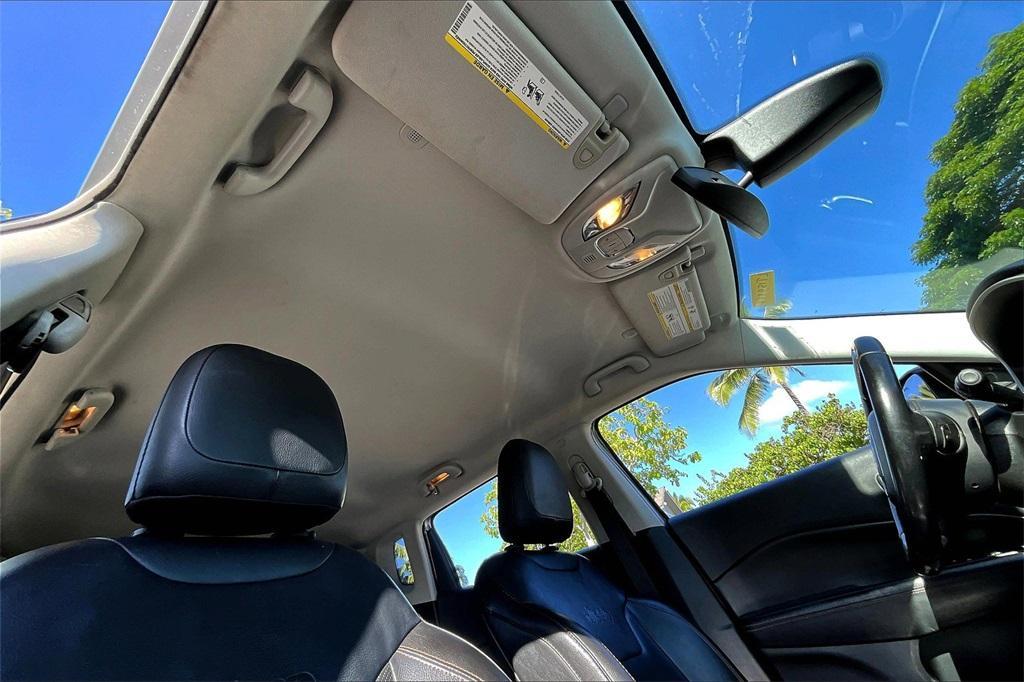 used 2020 Jeep Compass car, priced at $15,555