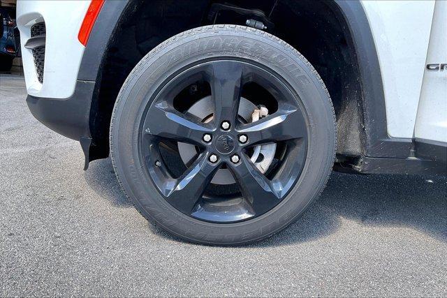 used 2023 Jeep Grand Cherokee car, priced at $35,795