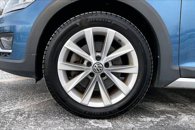 used 2019 Volkswagen Golf Alltrack car, priced at $19,000