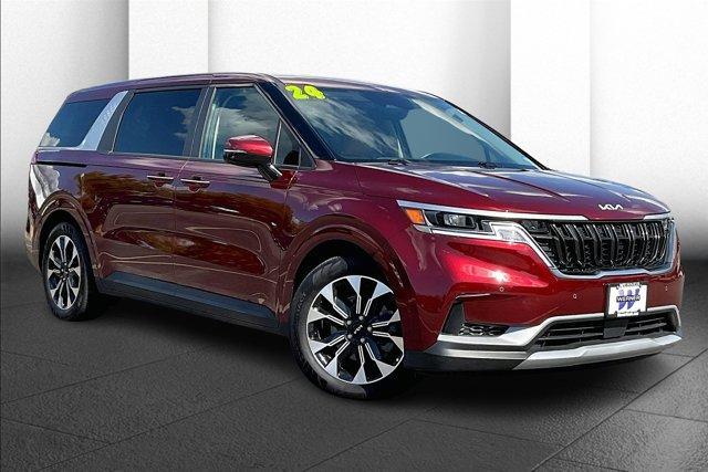 used 2024 Kia Carnival car, priced at $37,500