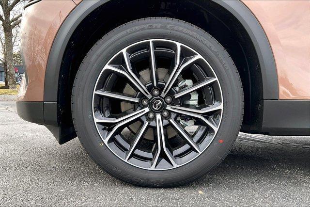 new 2025 Mazda CX-70 PHEV car, priced at $55,011
