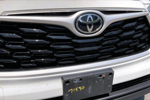 used 2022 Toyota Highlander car, priced at $35,000