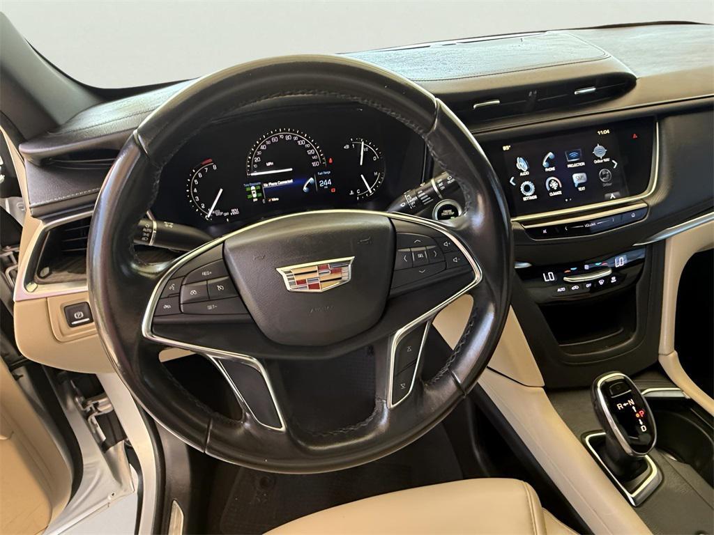 used 2019 Cadillac XT5 car, priced at $15,800