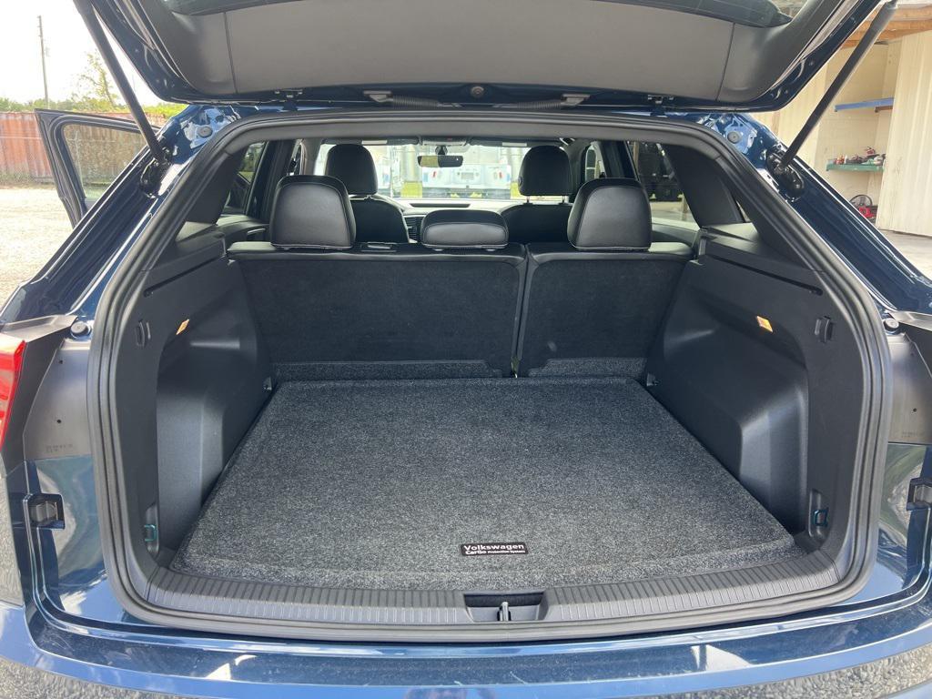used 2022 Volkswagen Atlas Cross Sport car, priced at $23,900