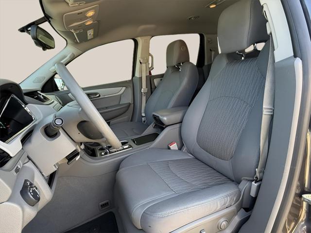 used 2014 Chevrolet Traverse car, priced at $11,500