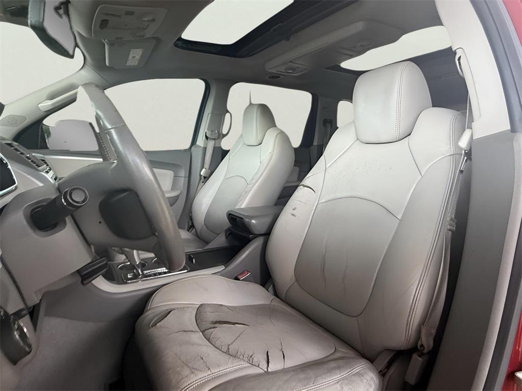 used 2012 Chevrolet Traverse car, priced at $6,500