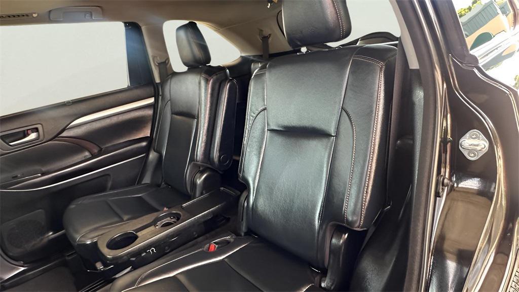 used 2018 Toyota Highlander car, priced at $18,800