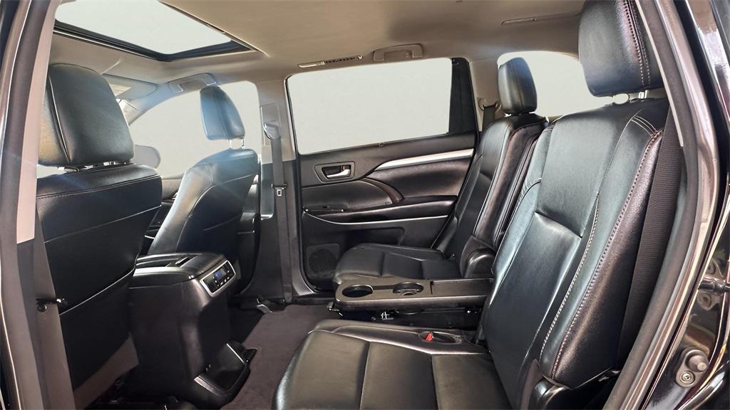 used 2018 Toyota Highlander car, priced at $18,800