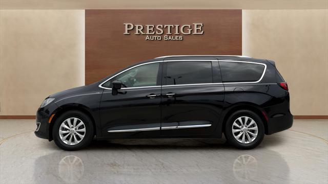 used 2019 Chrysler Pacifica car, priced at $14,000