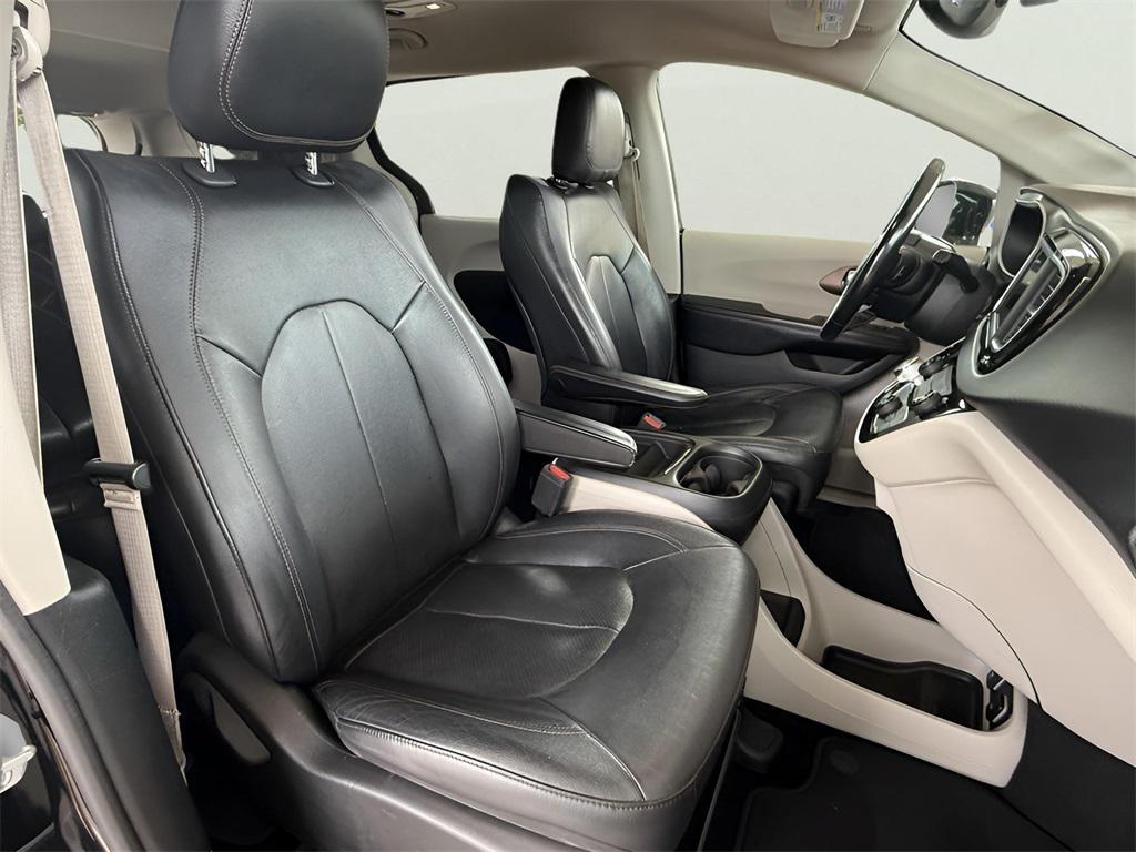 used 2019 Chrysler Pacifica car, priced at $13,000