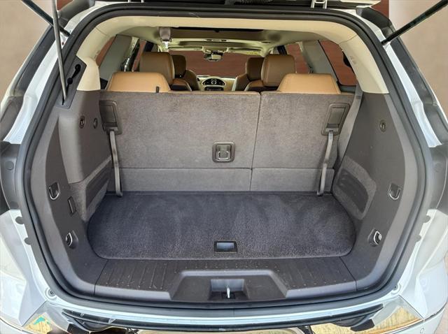 used 2016 Buick Enclave car, priced at $16,000