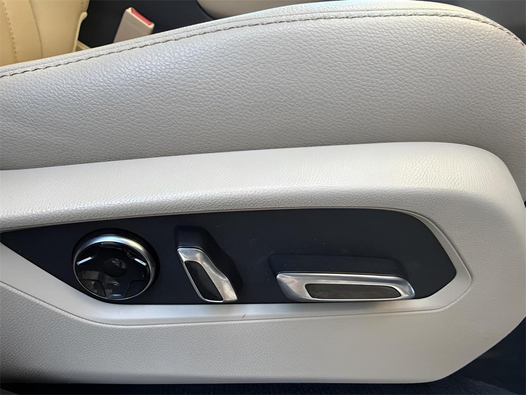 used 2021 Acura RDX car, priced at $26,000