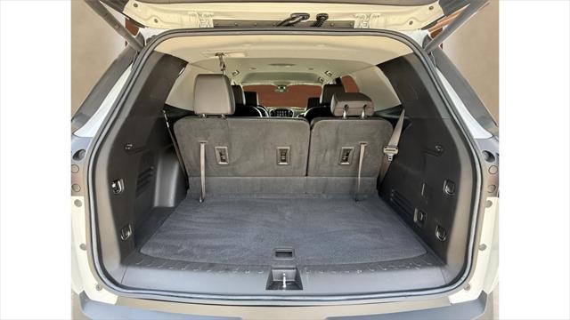 used 2021 Chevrolet Traverse car, priced at $29,500