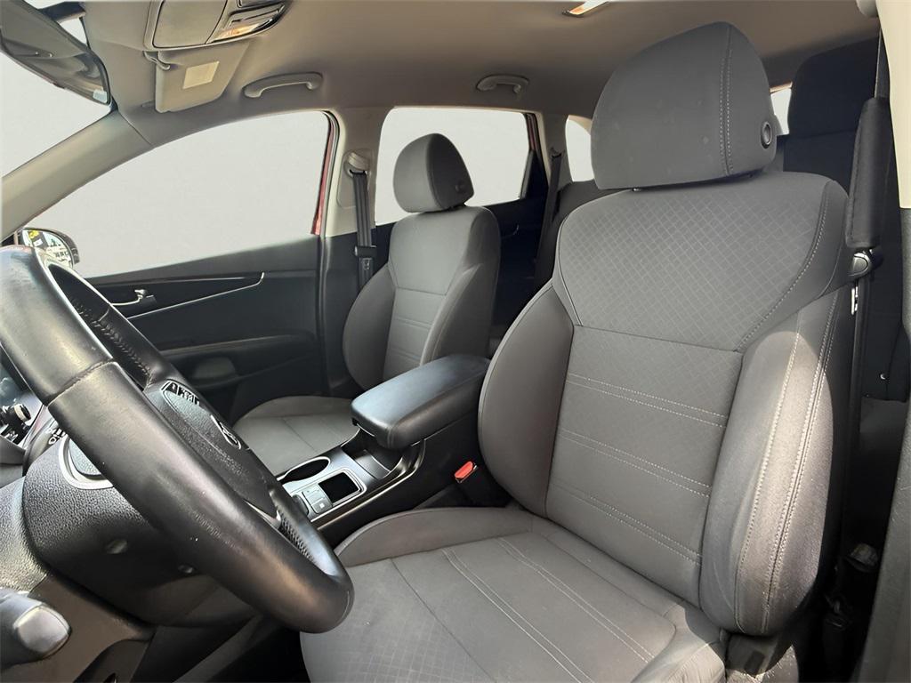 used 2020 Kia Sorento car, priced at $15,200