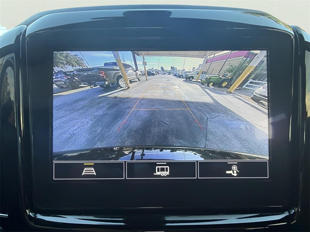 used 2022 Chevrolet Traverse car, priced at $19,000