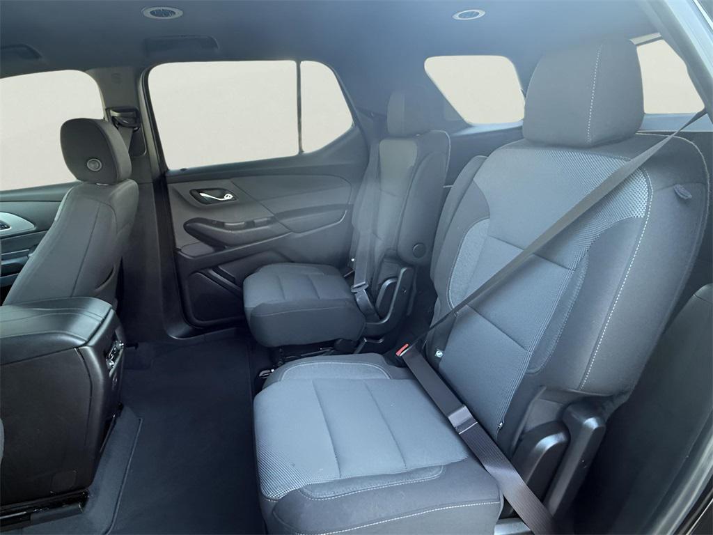used 2022 Chevrolet Traverse car, priced at $19,000