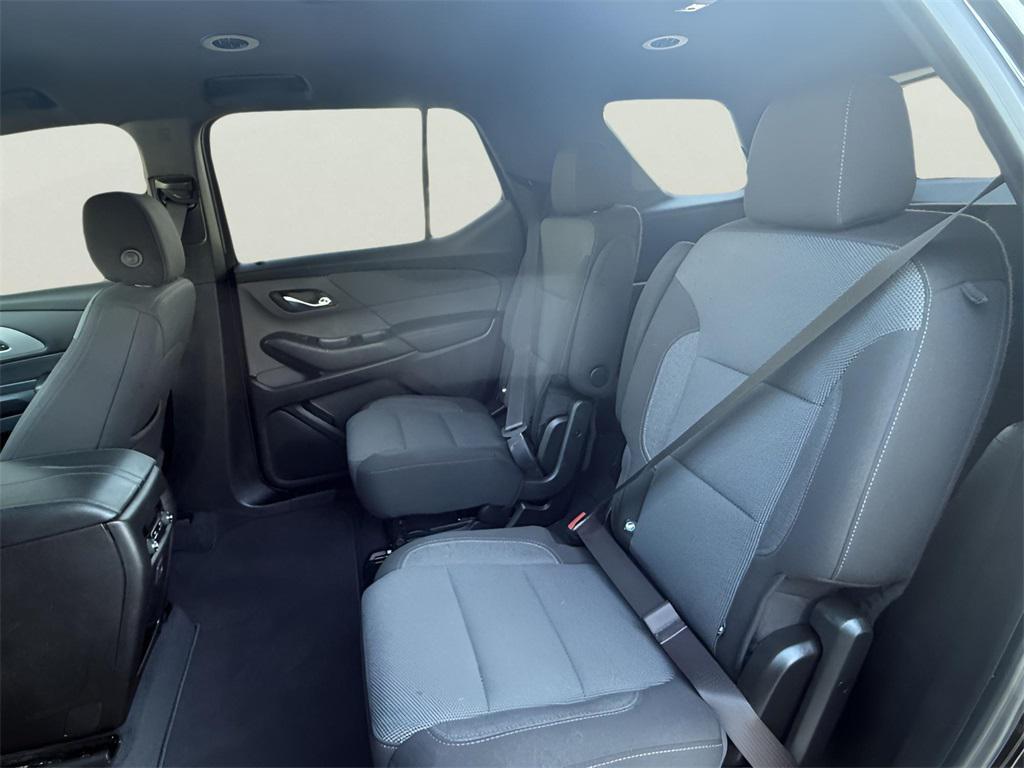 used 2022 Chevrolet Traverse car, priced at $19,000