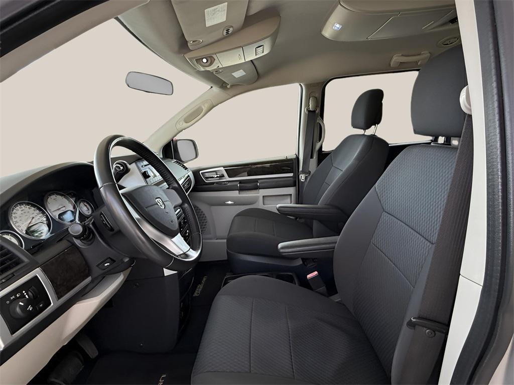 used 2010 Dodge Grand Caravan car, priced at $9,000