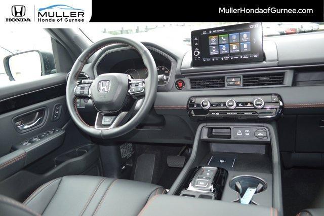 used 2025 Honda Pilot car, priced at $46,995