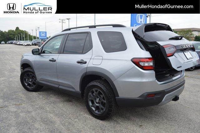 used 2025 Honda Pilot car, priced at $46,995
