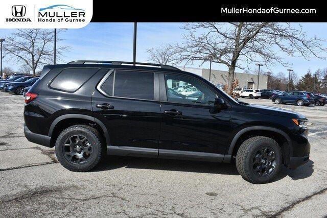 new 2025 Honda Pilot car, priced at $47,837