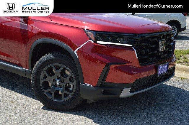 new 2025 Honda Pilot car, priced at $48,219
