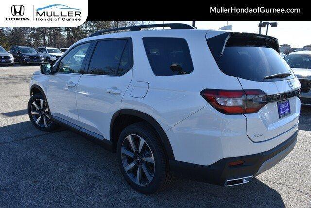 new 2025 Honda Pilot car, priced at $51,604
